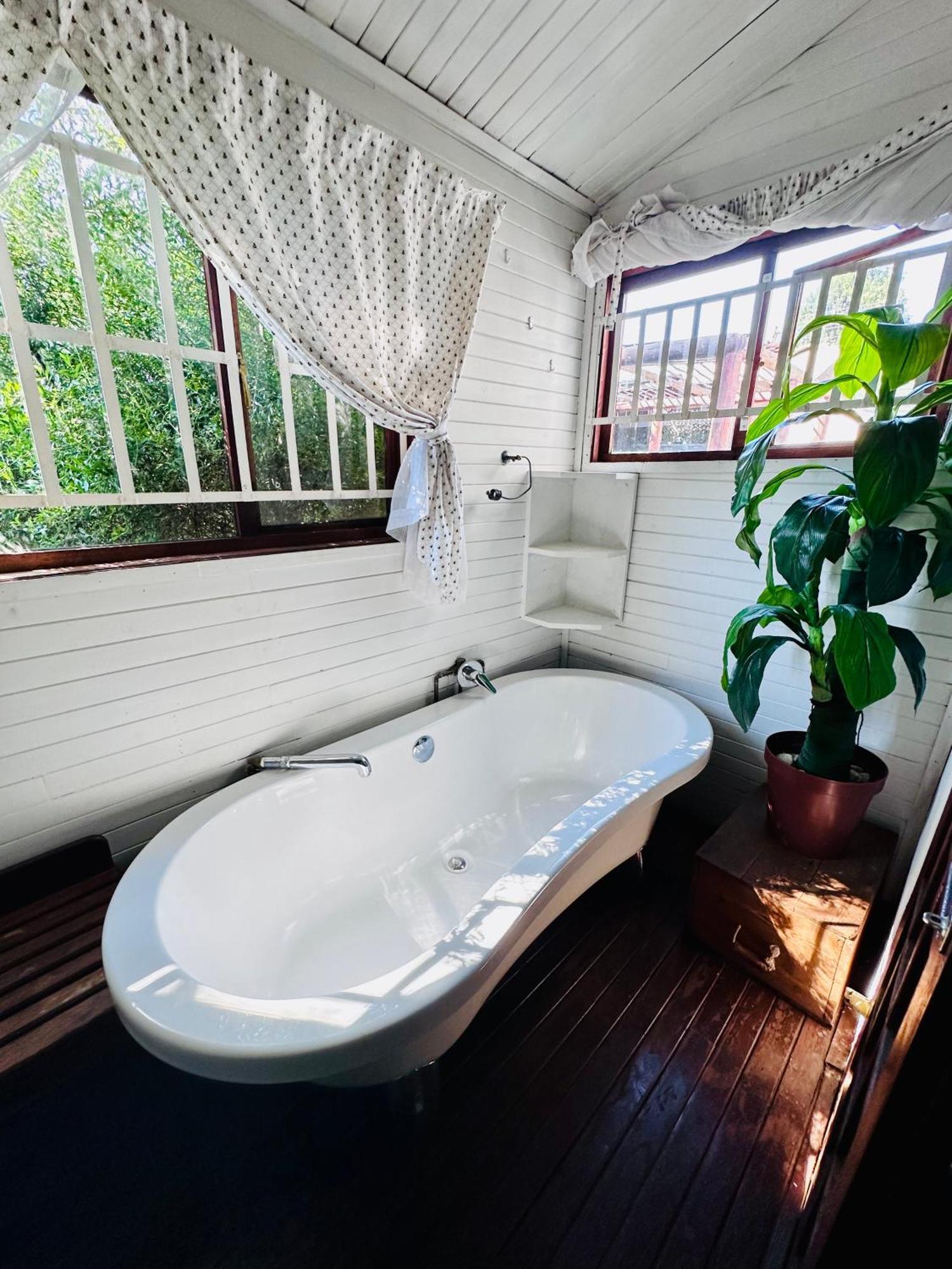 49Onmain Self Catering Holiday Home Sabie Bagian luar foto