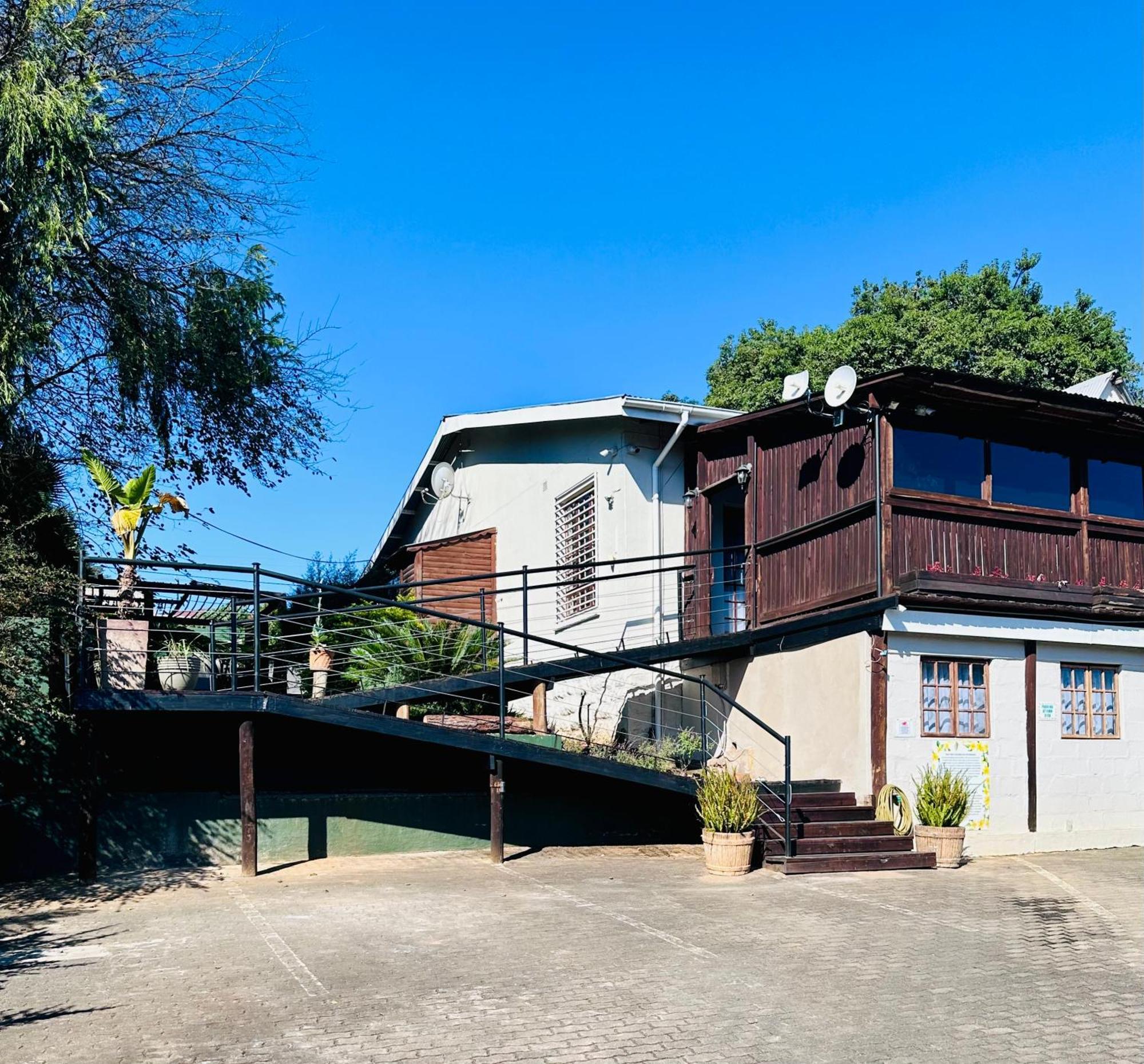 49Onmain Self Catering Holiday Home Sabie Bagian luar foto